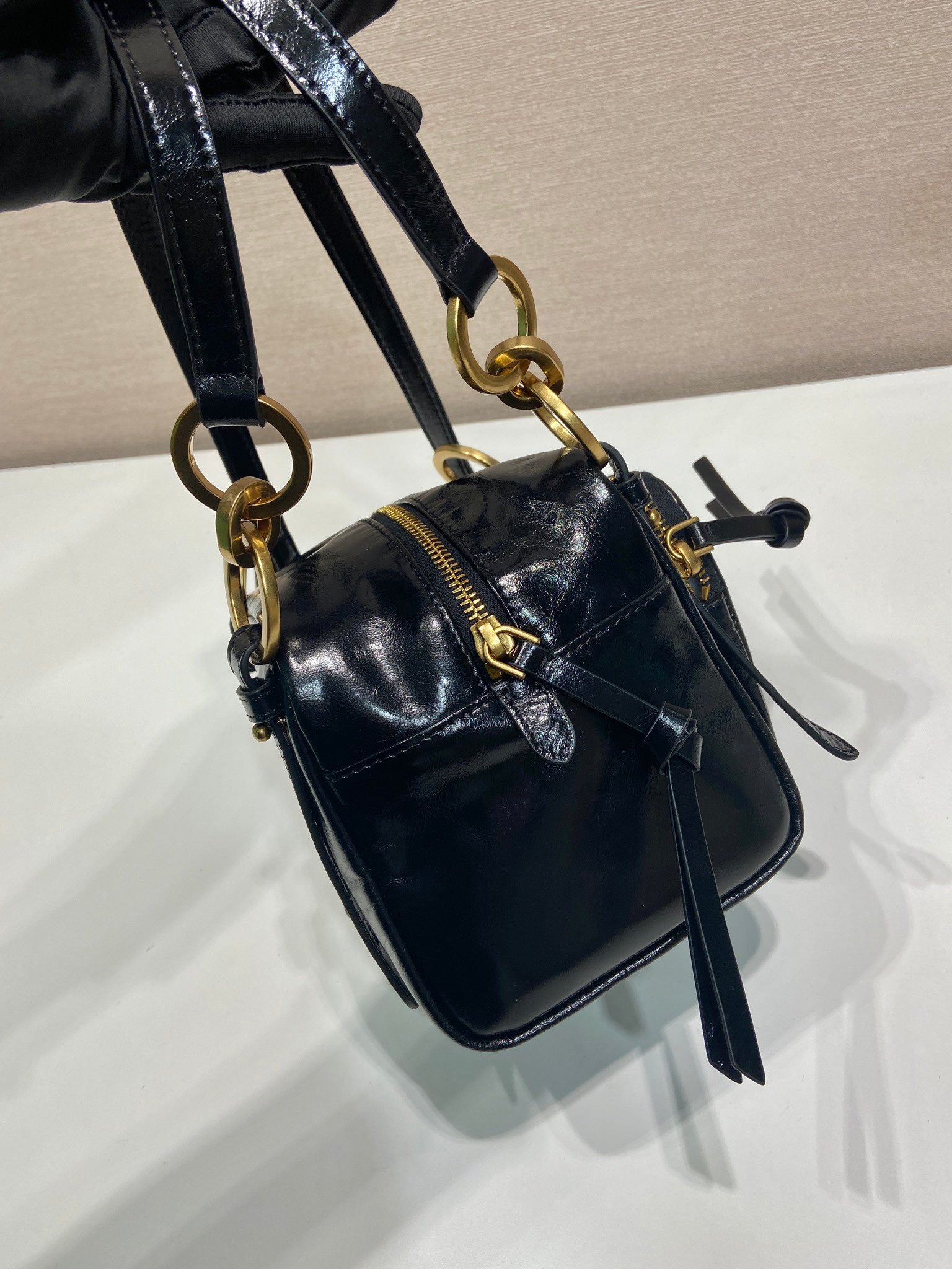 P-Shoulder Bag