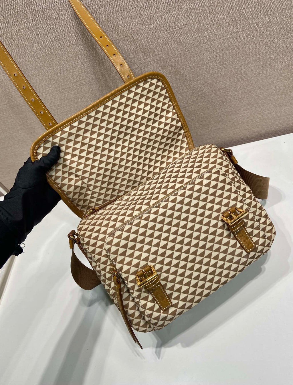 P-Shoulder Bag