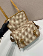 P-Shoulder Bag