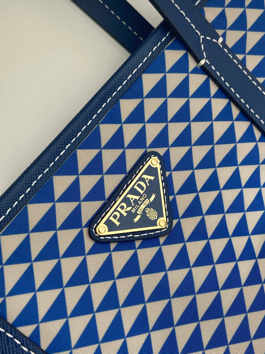 P-Shoulder Bag