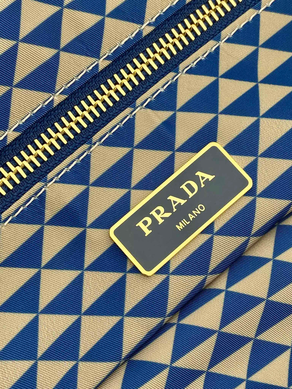 P-Shoulder Bag