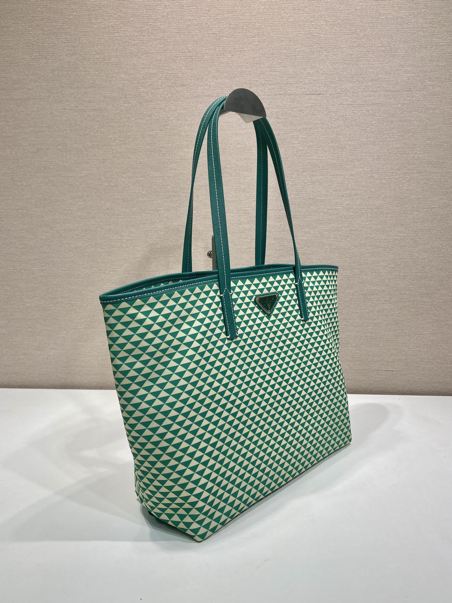 P-Shoulder Bag