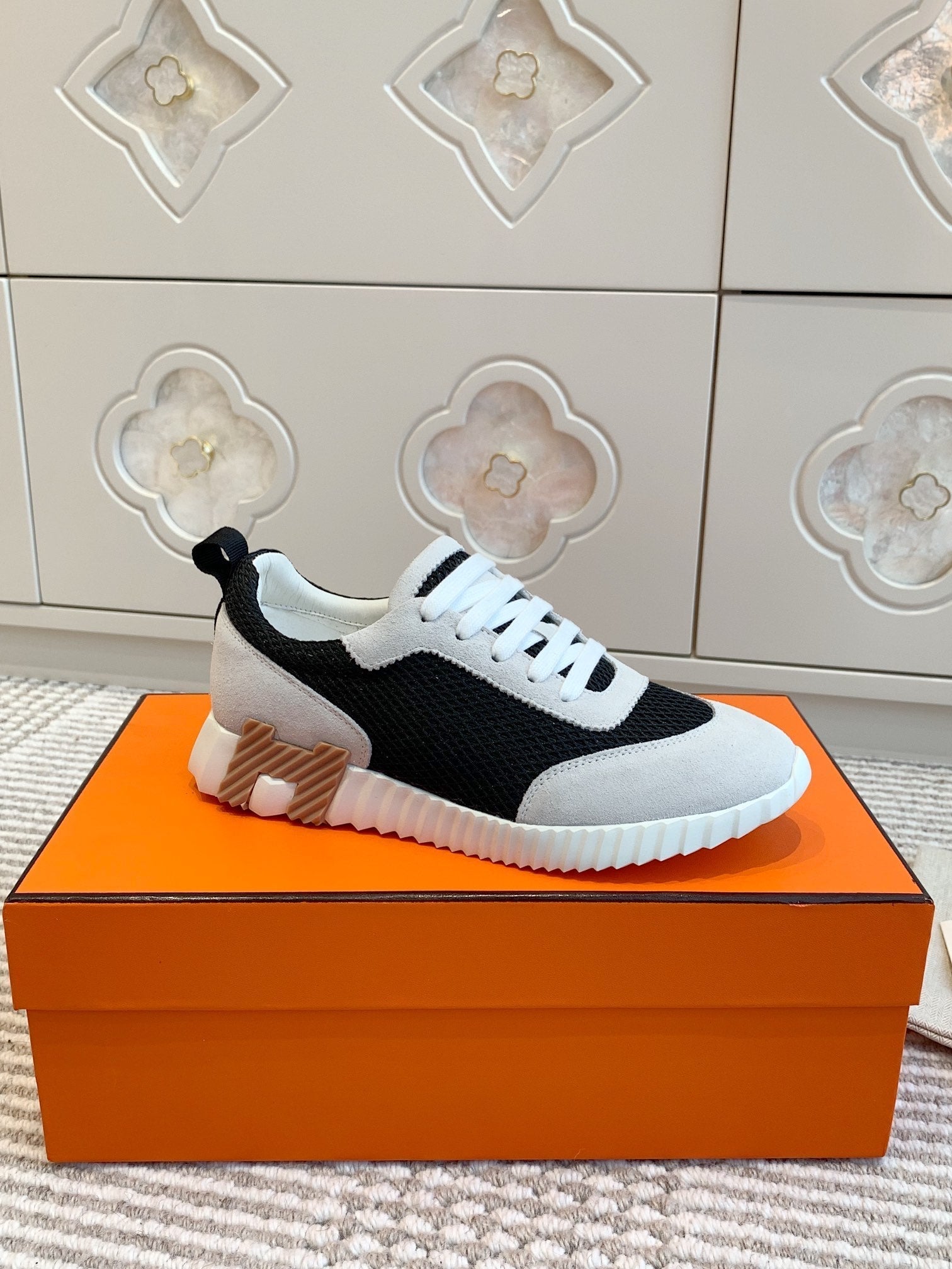 A-Sneakers
