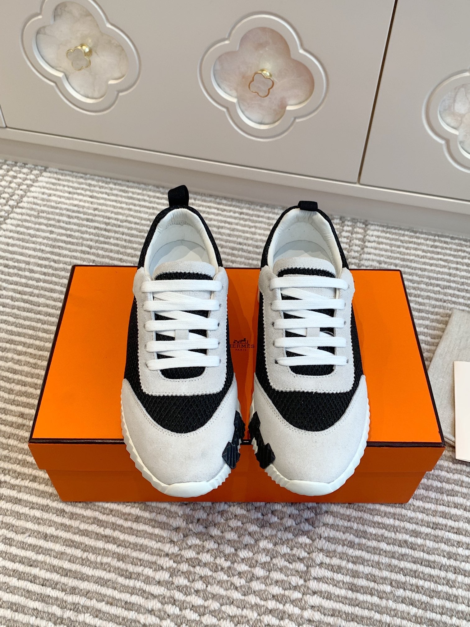 A-Sneakers