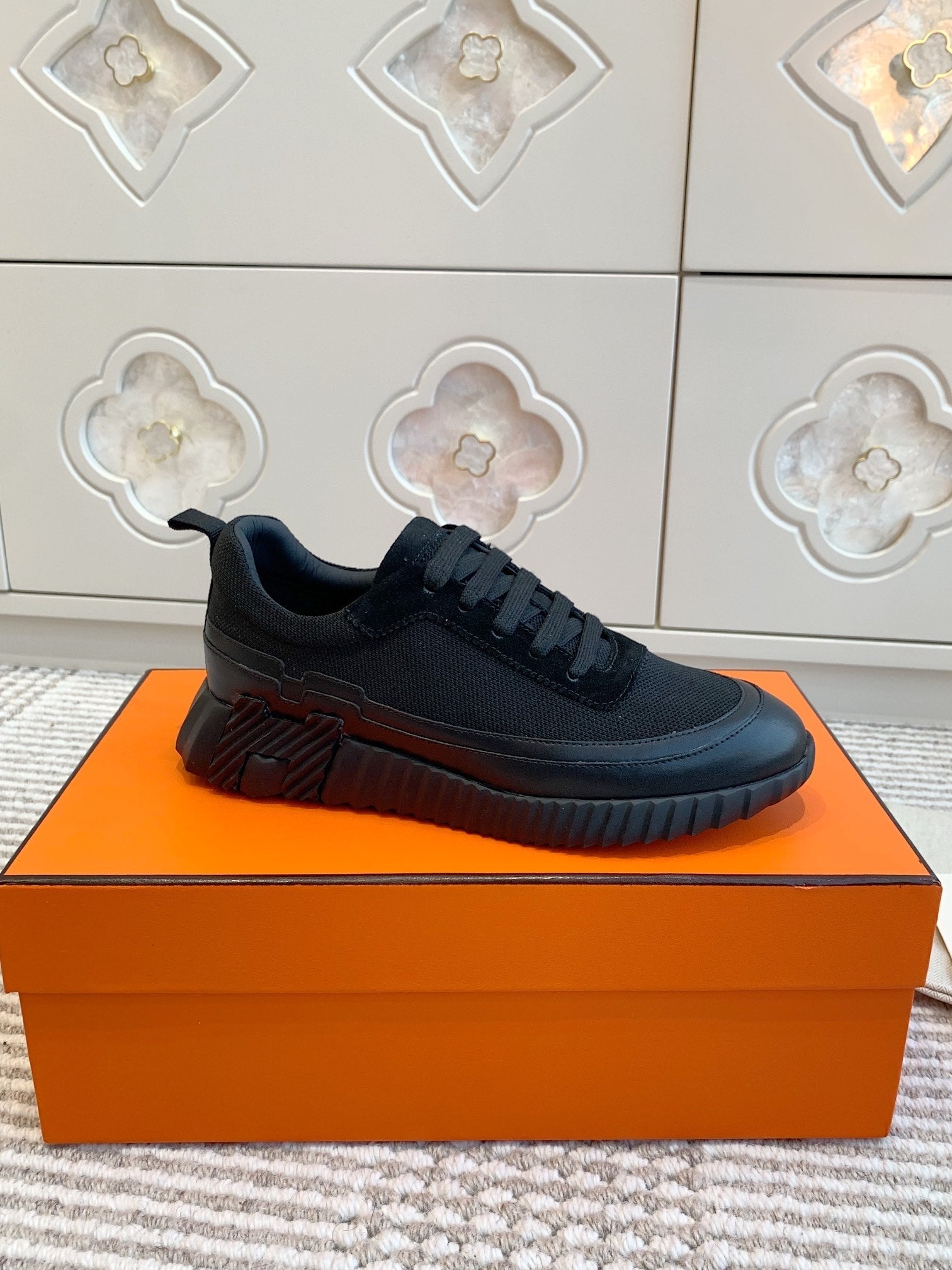 A-Sneakers