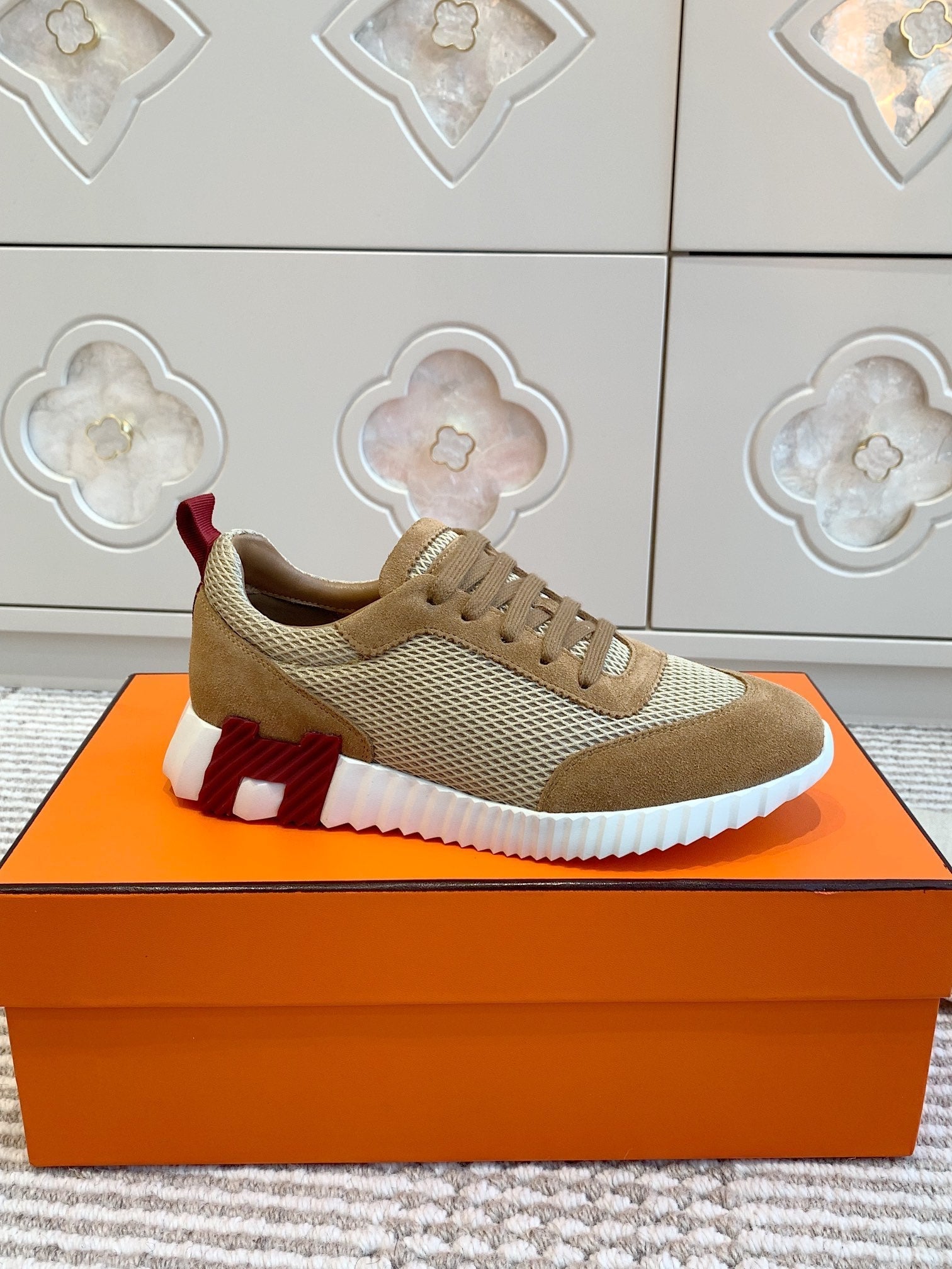 A-Sneakers