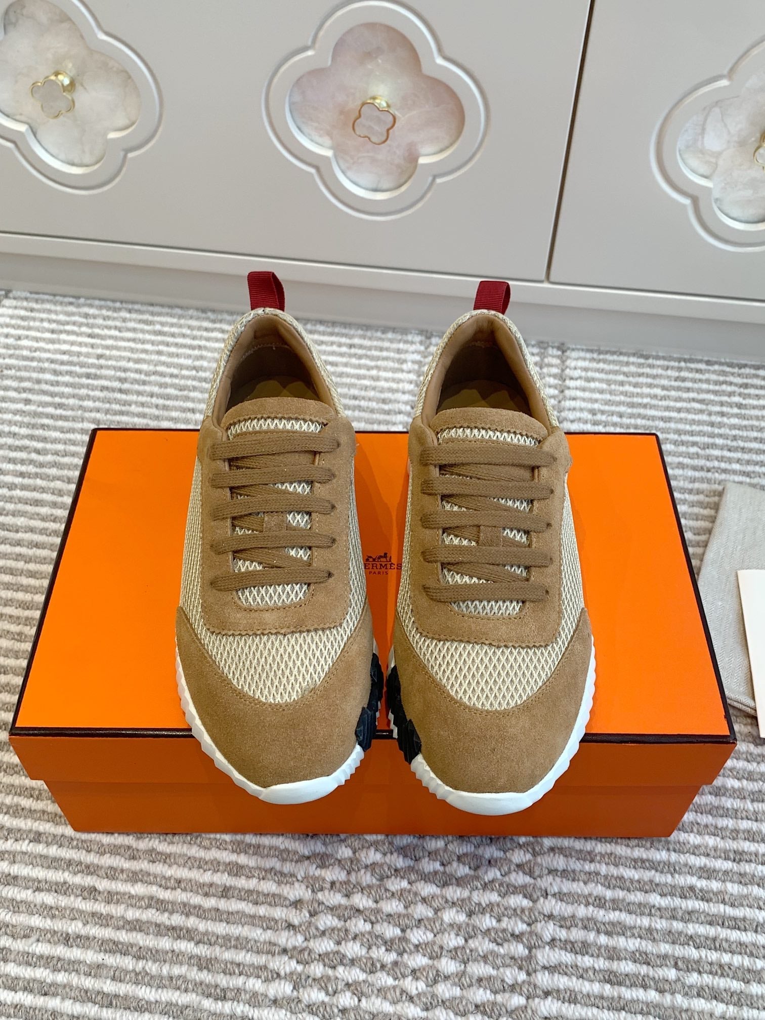 A-Sneakers
