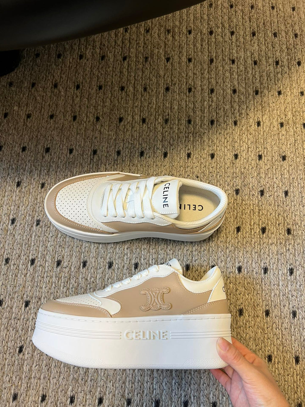 S-Sneakers