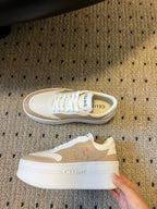 S-Sneakers