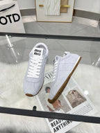 M-Sneakers