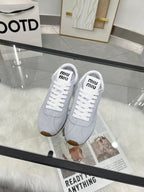 M-Sneakers