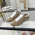 M-Sneakers
