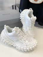B-Sneakers