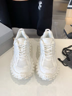 B-Sneakers