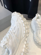B-Sneakers