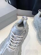 B-Sneakers