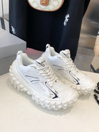 B-Sneakers