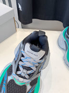 B-Sneakers