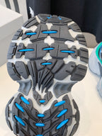 B-Sneakers