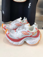 B-Sneakers