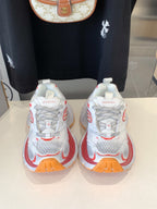 B-Sneakers