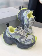 B-Sneakers