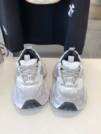 B-Sneakers