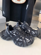 B-Sneakers