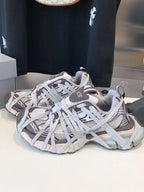 B-Sneakers