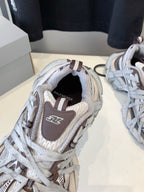 B-Sneakers