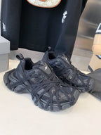 B-Sneakers