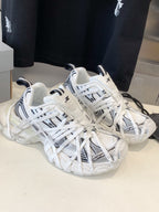 B-Sneakers