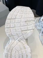 B-Sneakers