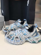 B-Sneakers
