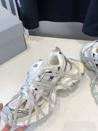 B-Sneakers