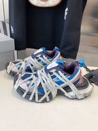 B-Sneakers