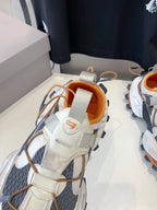 B-Sneakers