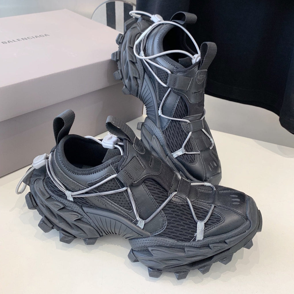 B-Sneakers
