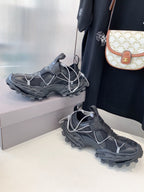 B-Sneakers