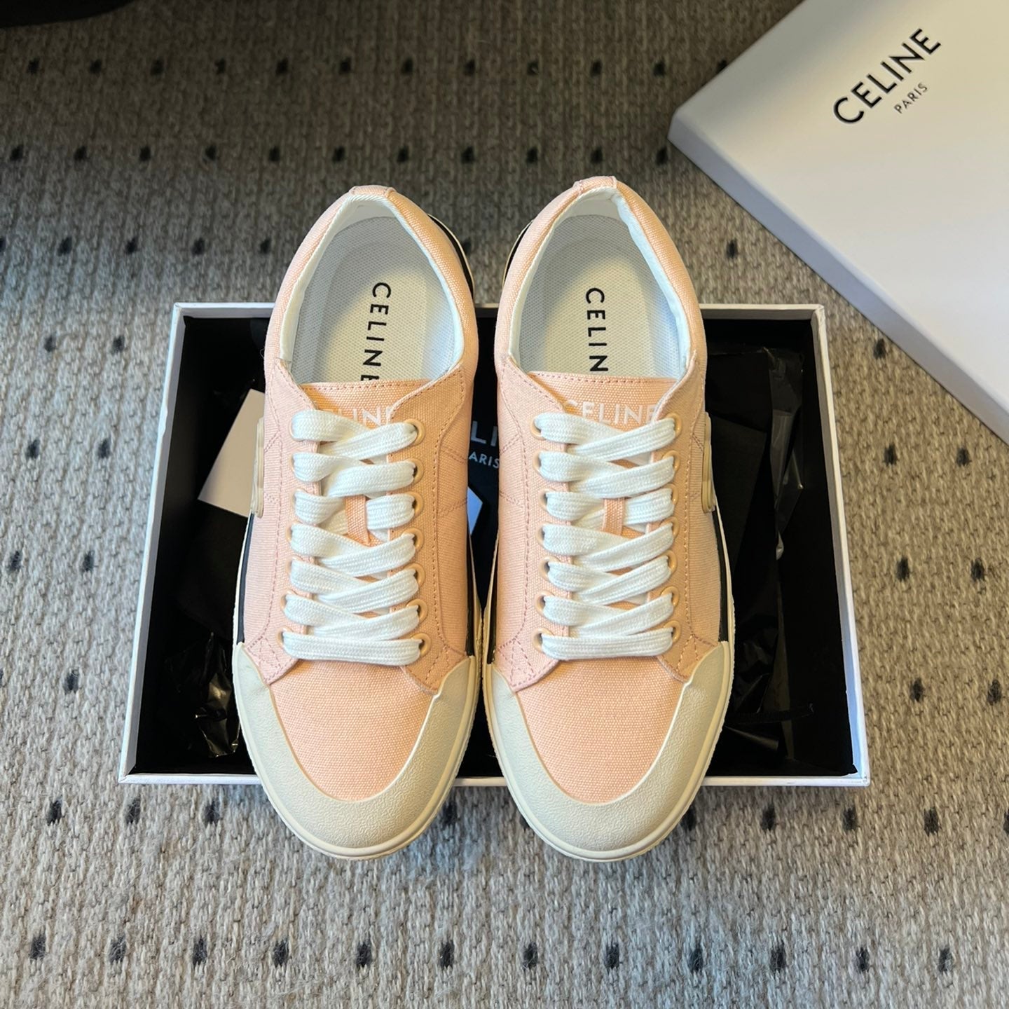 S-Sneakers