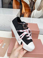 M-Sneakers