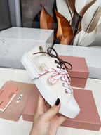 M-Sneakers