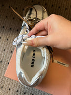 M-Sneakers