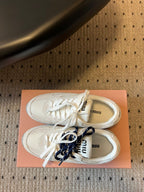 M-Sneakers