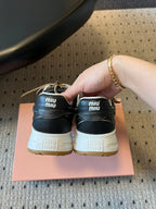 M-Sneakers