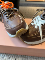 M-Sneakers