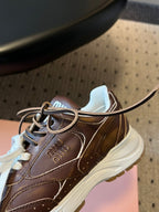 M-Sneakers