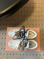 M-Sneakers