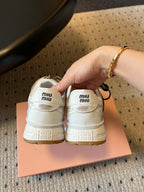 M-Sneakers