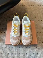 M-Sneakers